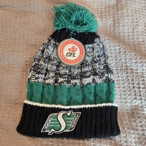NWT Mens Saskatchewan Roughrider Green and Black Knit Beanie